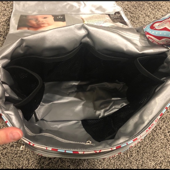 Ju-Ju-Be Be All Diaper Bag in Sweet Hearts print - Picture 3 of 8